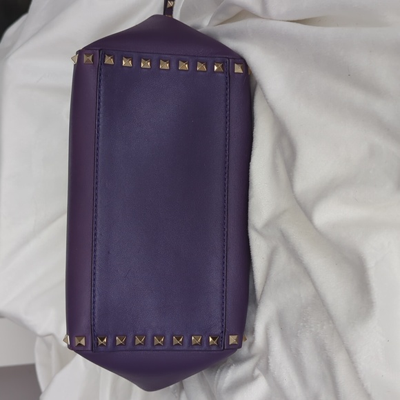 💯AUTHENTIC VALENTINO GARAVANI ROCKSTUD PURPLE LEATHER CROSSBODY WITH COA - Picture 7 of 12